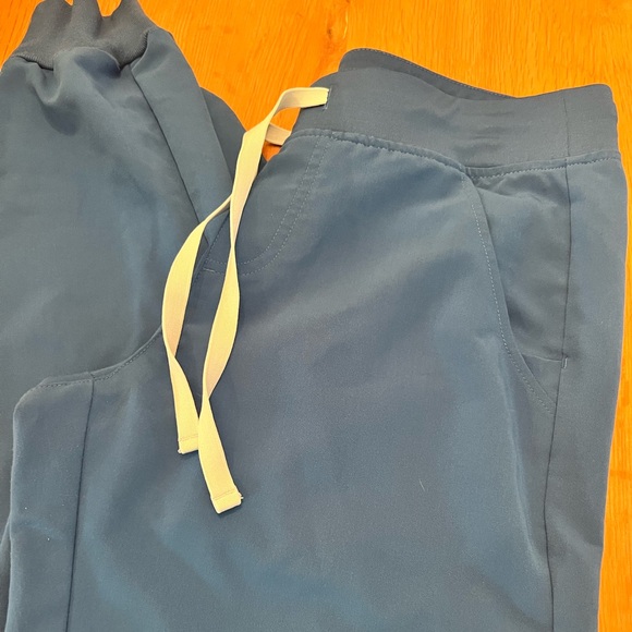 Figs jogger scrub pants - Picture 5 of 7